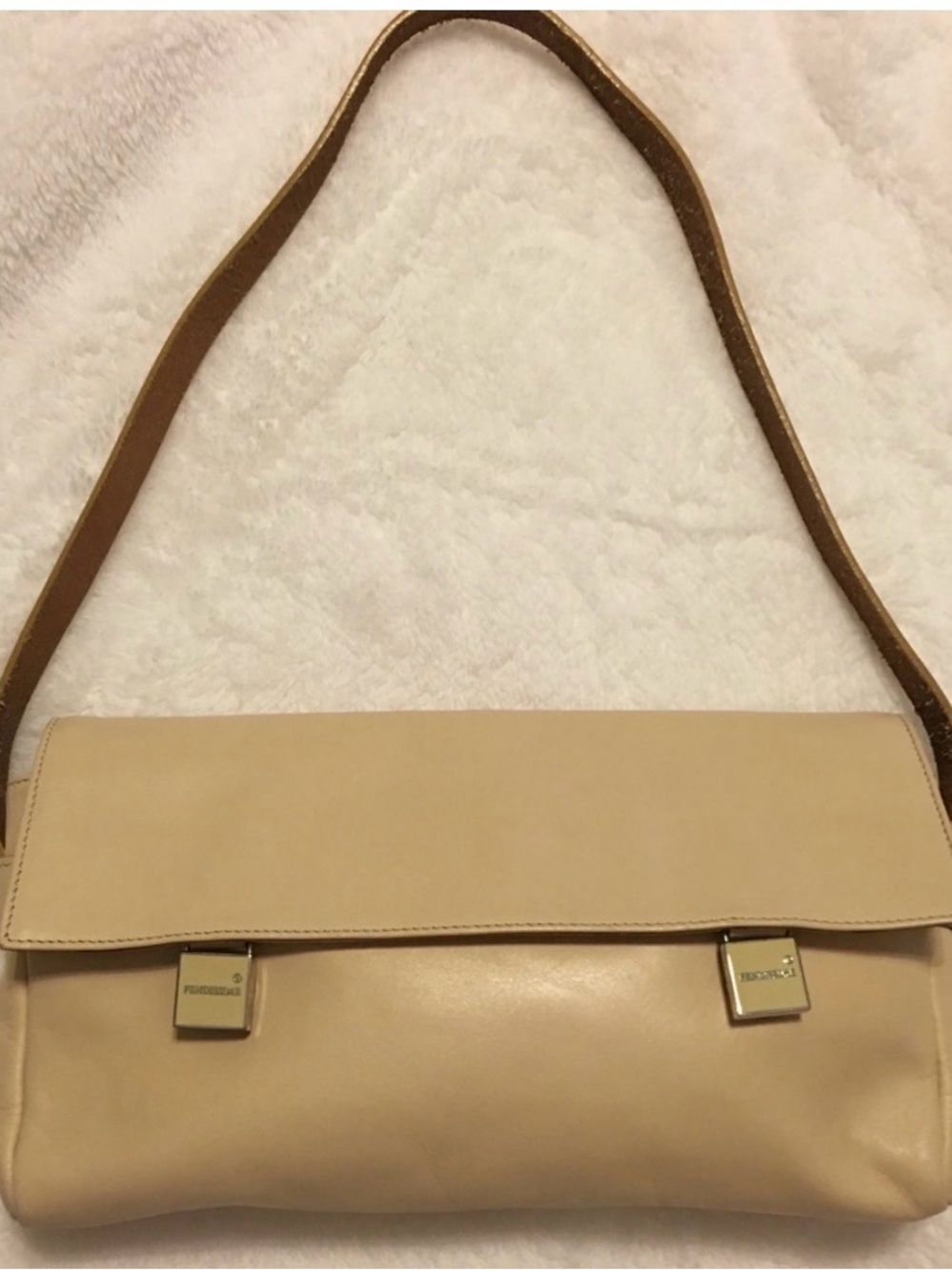 FENDISSIME by FENDI HANDBAG Classic Leather Shoulder Bag